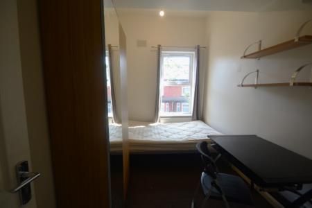 Whitby Road, Fallowfield, Manchester, M14 - Photo 3