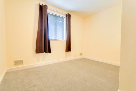 Elmers End Road, Beckenham, BR3 - Photo 2