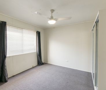 3 Bedroom Family Home ! - Photo 4