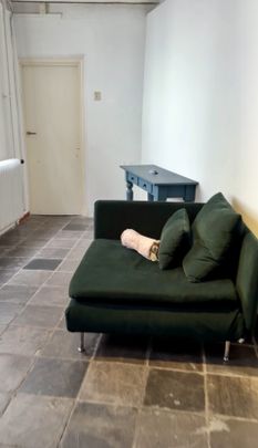 Room with private kitchen and shower in the city center te huur - Photo 1