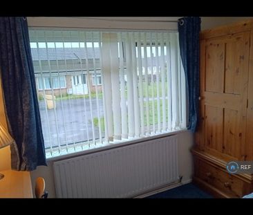 1 bedroom in a house share to rent - Photo 4