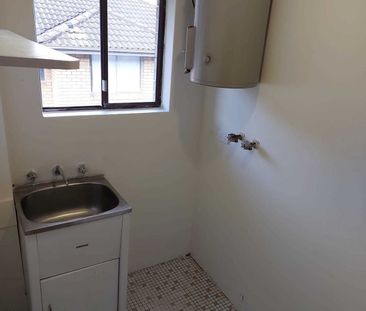 2 Bedroom Unit in Auburn - Photo 5