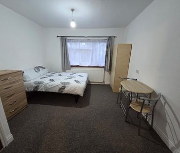Studio Flat, Belmont Road, N15 - Photo 3