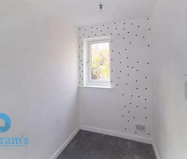 Ogden Square, Gonerby Hill Foot, NG31 - Photo 4