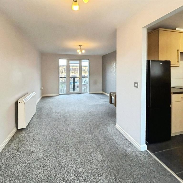 3 bedroom apartment to rent - Photo 1