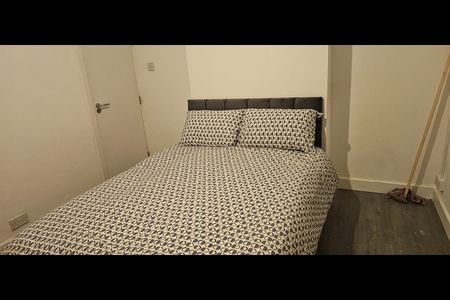Room in a Shared House, Staniforth Road, S9 - Photo 2