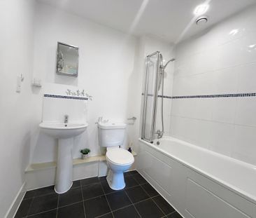 2 bedroom flat to rent - Photo 6