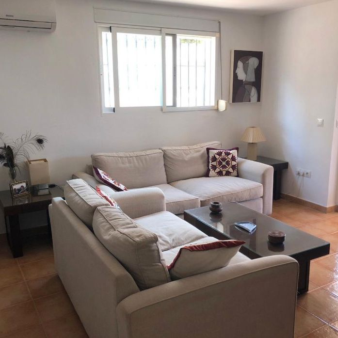 Casa o chalet de alquiler en El Pinillo - Photo 1