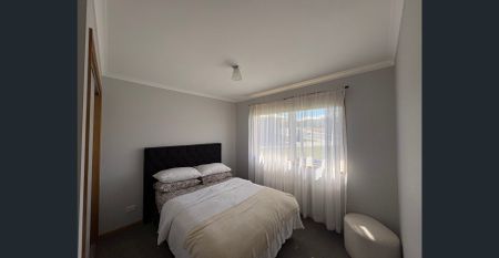 Feel at home, Living Here - Photo 4