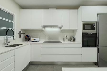 Carrer de Bertran, Barcelona, Catalonia 08023 - Photo 3