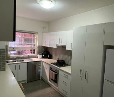 Bondi Junction - Photo 3