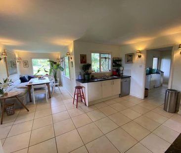 4 bedroom detached house to rent - Photo 4