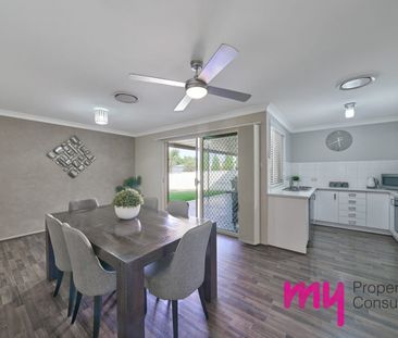 FOUR BEDROOM FAMILY HOME! - Photo 2