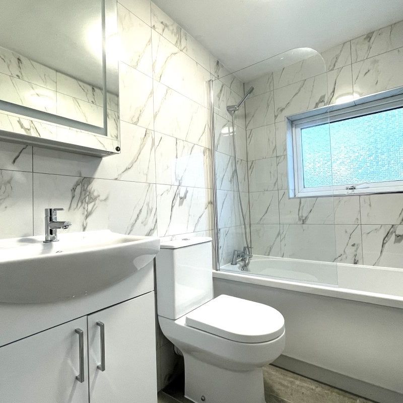 Cross Street - Photo 1