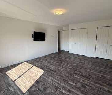 For Lease - 512 MOSLEY Street Unit# UNIT A, Wasaga Beach, Ontario - Photo 4
