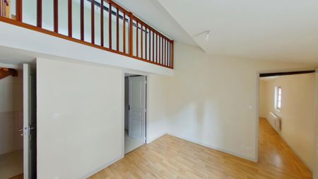 Location Appartement 1 pièce 55m² CHATELLERAULT 86100 - Photo 4