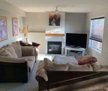 Walk out Basement Suite with separate entrance. | Calgary - Photo 1