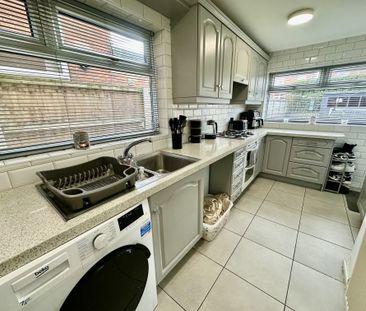 Melbourne Road, Doncaster - Photo 6