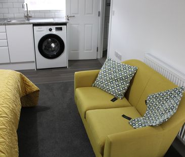 1 bedroom flat to rent - Photo 1
