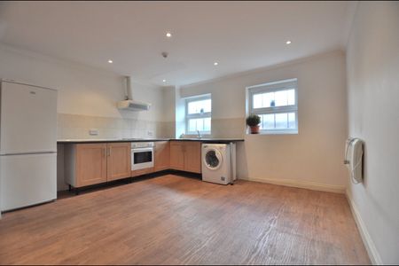 1 Bed Flat, Kingsland Road, E2 - Photo 3