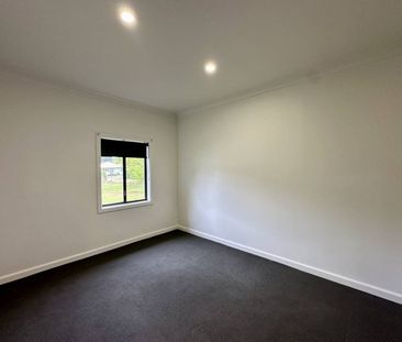2/8 Denison Street, Cooma - Photo 4