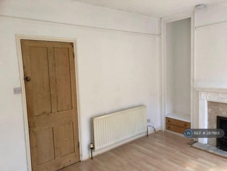 1 bedroom terraced house to rent - Photo 2