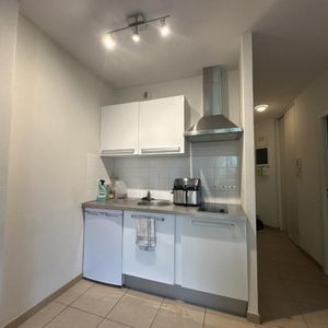 Location Appartement 1 pièce Meublé 27m² BLOIS 41000 - Photo 2