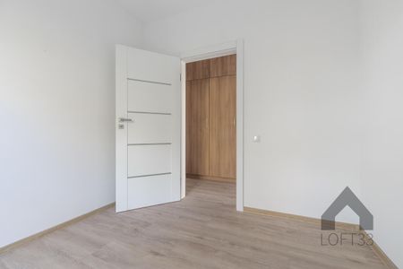 Dwupokojowe mieszkanie w nowym budynku w Centrum Jaworzna do wynajęcia | Wirtualny spacer - Zdjęcie 3