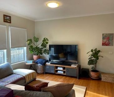 Great Family Home - Photo 2