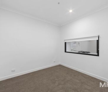 Bright and spacious - Photo 3