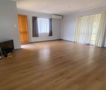 Welcome to Camberley Court! - Photo 1