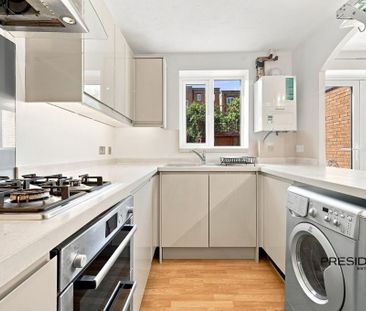 3 bedroom townhouse to rent - Photo 4