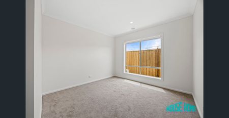 A Fresh New Beginning in the Heart of Fraser Rise - Photo 3