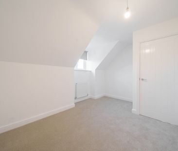 Kingfisher Drive - Photo 3