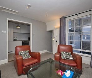 Spencer Square, Ramsgate, CT11 9LD, Kent - Photo 1