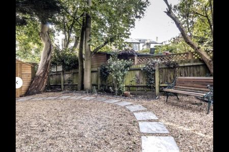 1 Bed Flat, Grosvenor Road, W4 - Photo 3