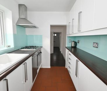 2 bedroom terraced house to rent - Photo 6