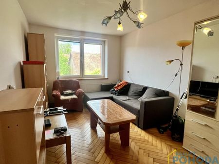 Pronájem bytu 2+kk 30 m² - Fotografie 2