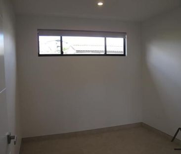 Brand-New Modern Granny Flat with Private Off-Street Parking - Photo 6