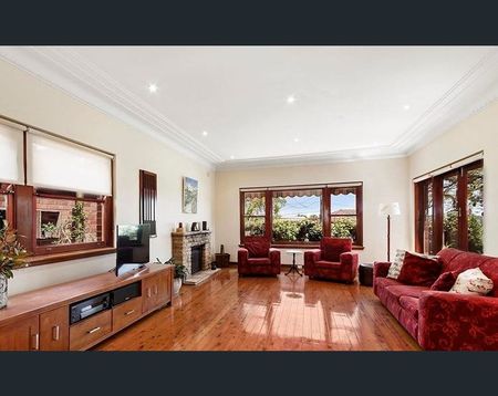 9 Marine Drive, Oatley, NSW 2223 - Photo 2