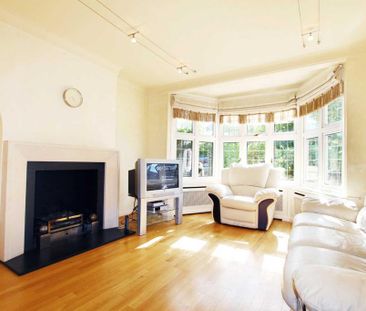 4 bedroom semi-detached house to rent - Photo 1