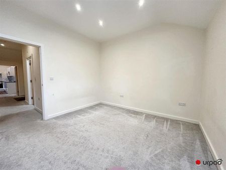 3 bedroom apartment to rent - Photo 2
