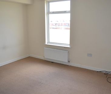 3 Bedroom End of Terrace House for Rent - Photo 6