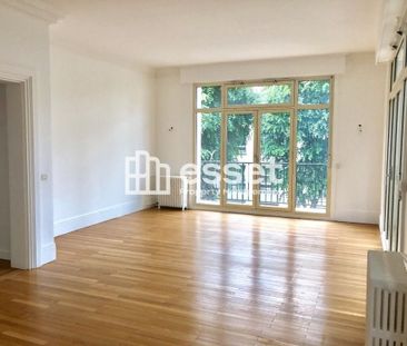 Appartement • Saint James-Général Koenig - Photo 2