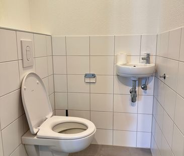 Appartement te huur: Koningin Sophiestraat 196 2595 TM Den Haag - Foto 5
