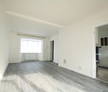 2 bedroom end of terrace house to rent - Photo 1