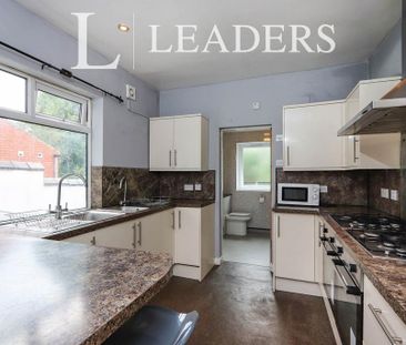 6 bedroom terraced house to rent - Photo 1