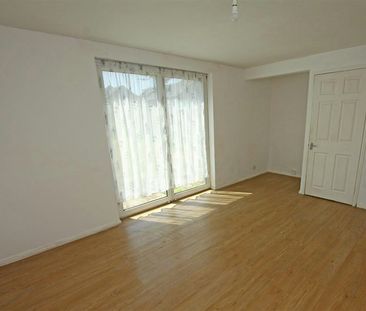 End of terrace house to rent on - Photo 4