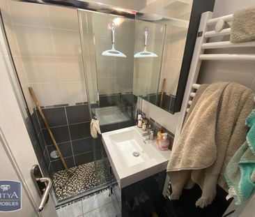 Location Appartement 1 pièce 43m² TOULON 83000 - Photo 5