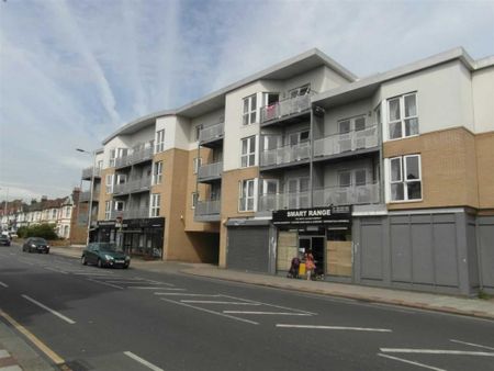 1 bedroom flat to rent - Photo 5